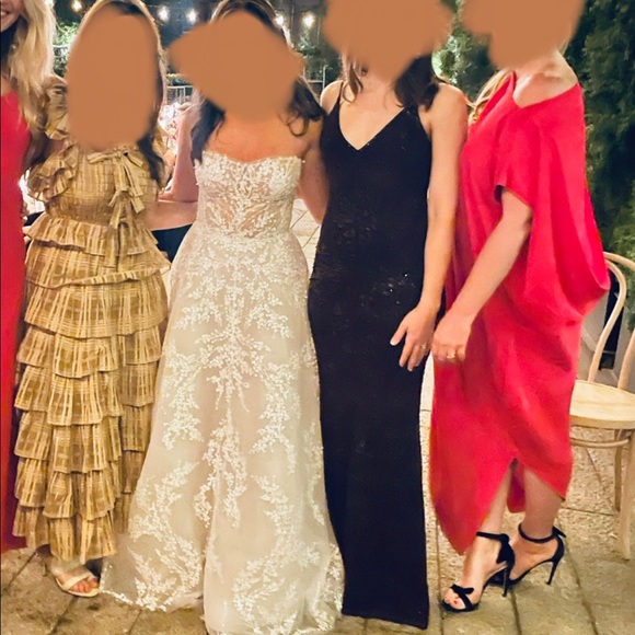 Dress the Population Vanessa Velvet Gown in Maroon - Picture 10 of 11